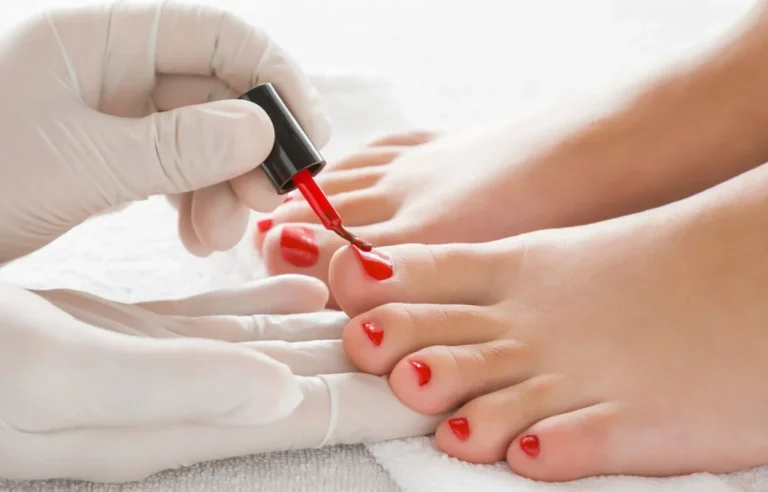 Gel Pedicure + Paraffin